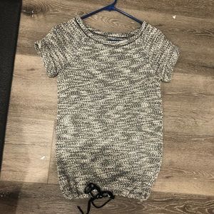 Lou and grey knit top
